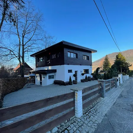 Ostravice Apartment *