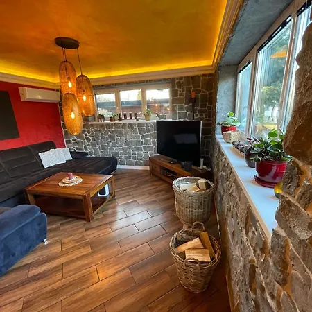 Ostravice Apartment *